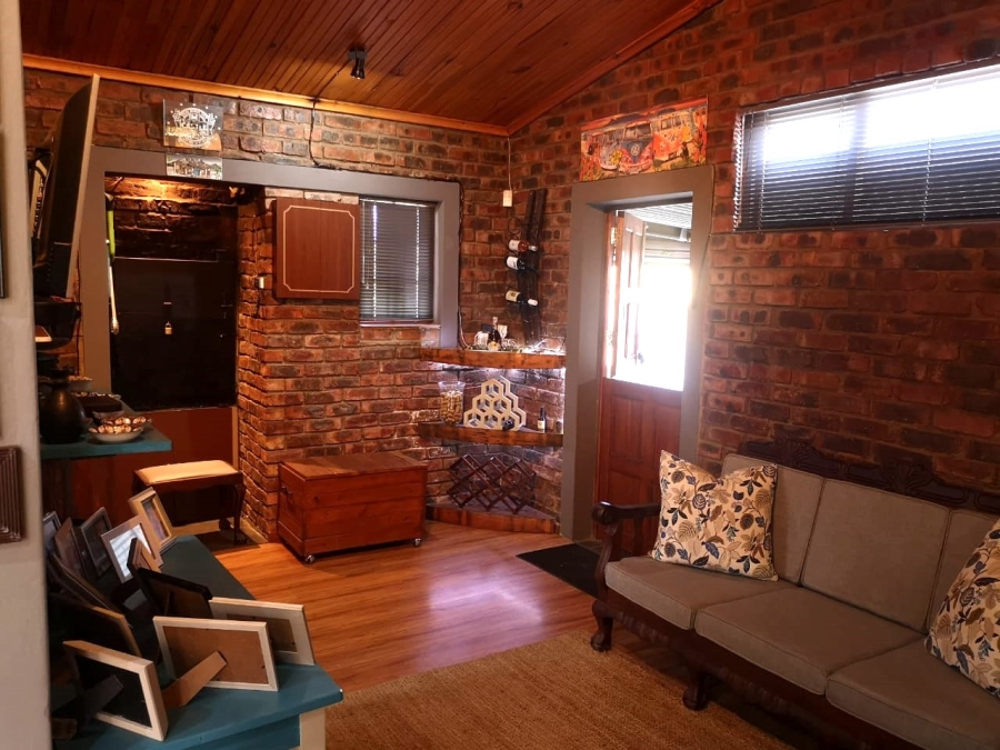 4 Bedroom Property for Sale in Campher Park Eastern Cape
